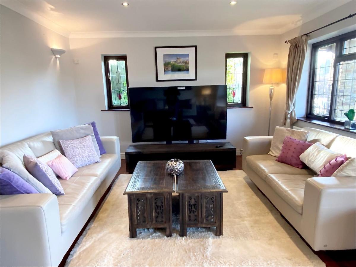 Holiday home Riverside 4 Bedroom House Staines *