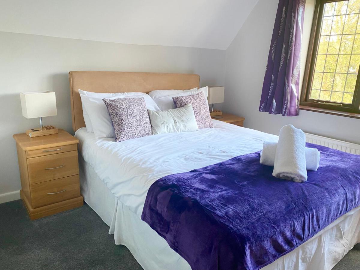 Holiday home Riverside 4 Bedroom House Staines Wraysbury
